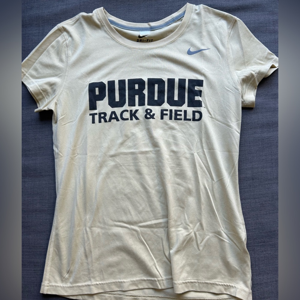 Purdue Nike short sleeve women’s shirt size medium